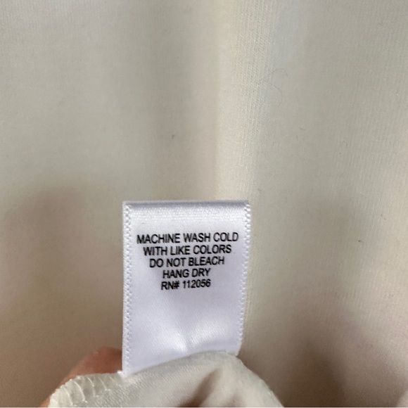 Zenana Premium Relaxed Fit 3/4  Sleeve V-Neck & Hem Jersey Tee Shirt Top :cream - Picture 7 of 7